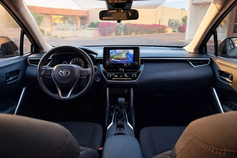 2022 Toyota Corolla Cross - Image 9 of 11
