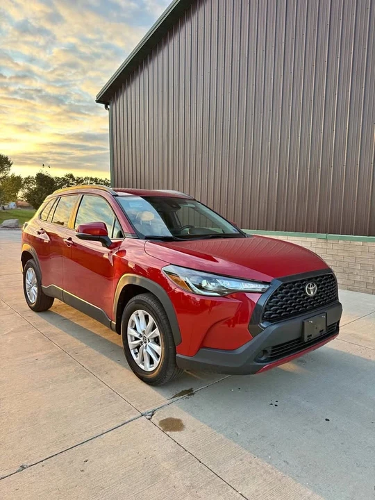 2022 Toyota Corolla Cross - Image 1 of 17