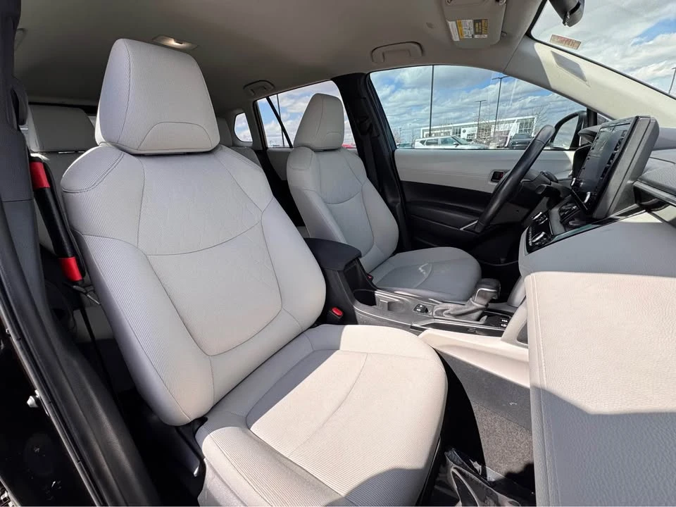 2022 Toyota Corolla Cross - Image 19 of 20