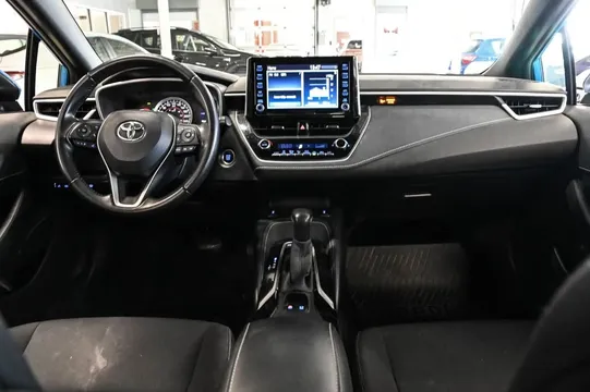 2022 Toyota Corolla Hatchback SE