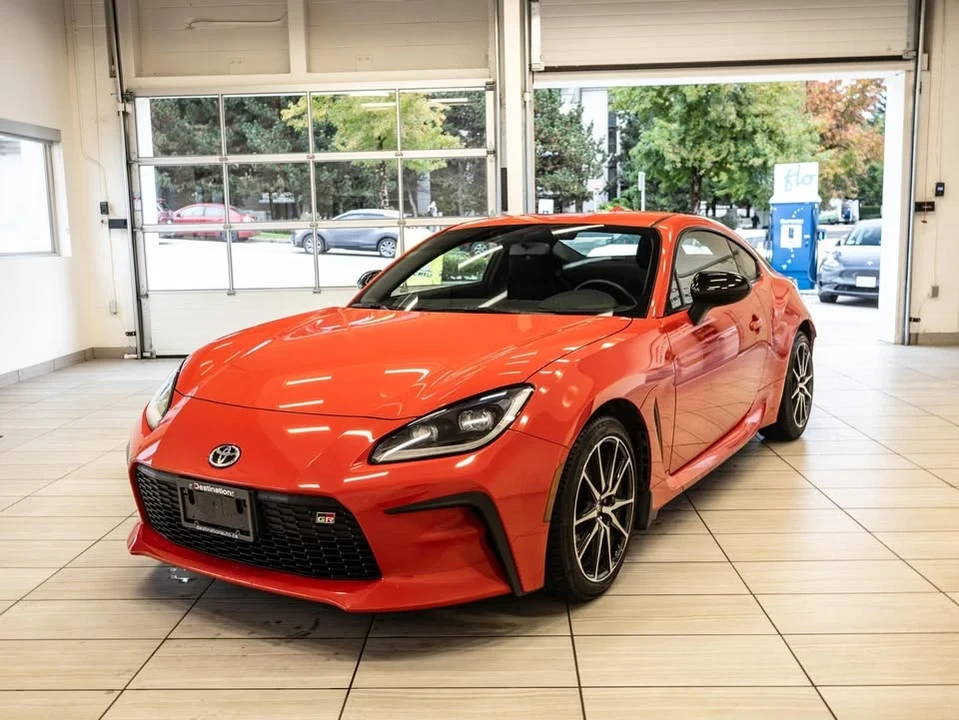 2022 Toyota GR86 2nd Gen - Image 7 of 14