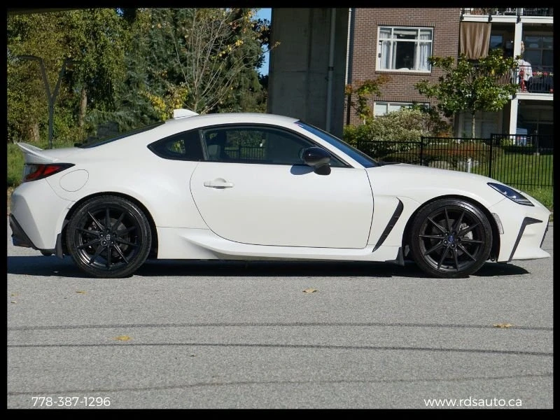 2022 Toyota GR86 2nd Gen - Image 4 of 19