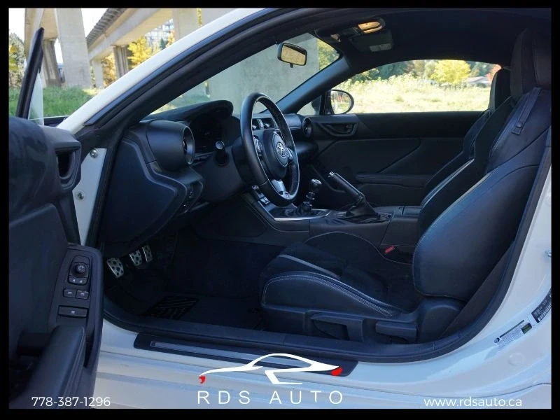 2022 Toyota GR86 2nd Gen - Image 10 of 19