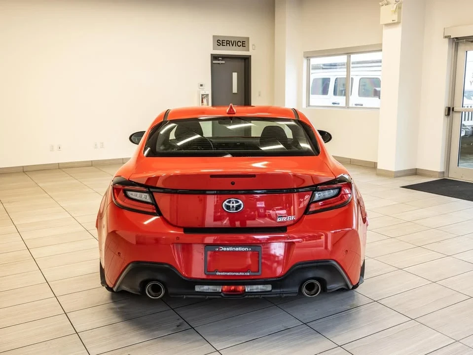 2022 Toyota GR86 2nd Gen - Image 5 of 14
