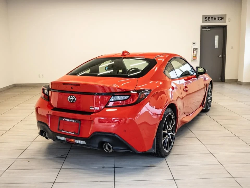 2022 Toyota GR86 2nd Gen - Image 4 of 14
