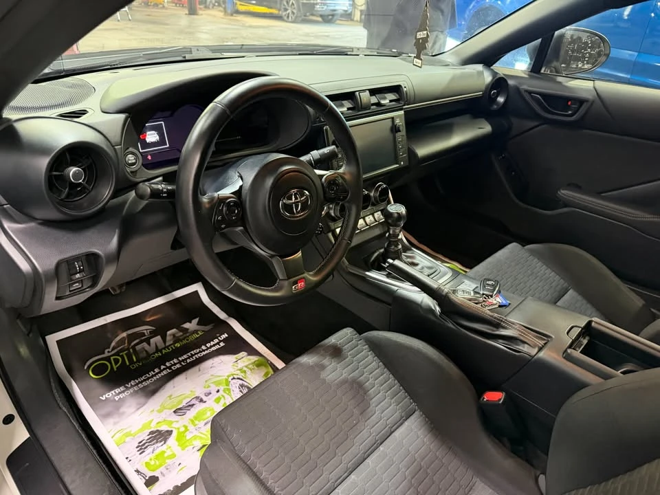 2022 Toyota GR86 2nd Gen - Image 8 of 16