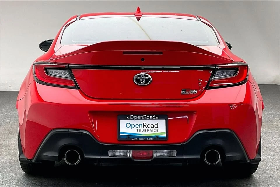 2022 Toyota GR86 2nd Gen - Image 4 of 16