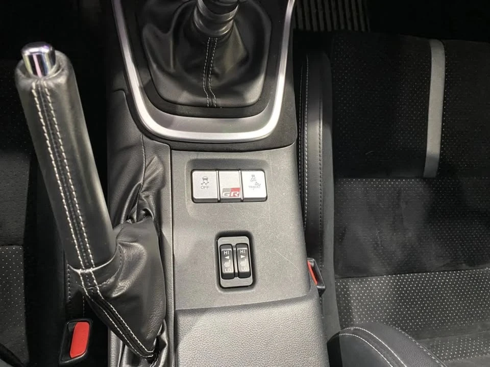 2022 Toyota GR86 2nd Gen - Image 15 of 19