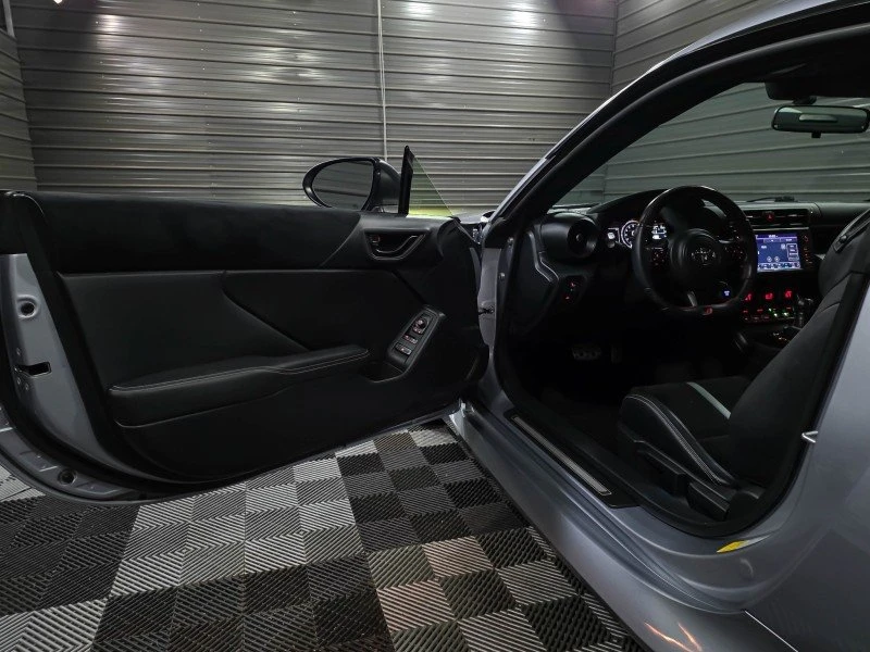 2022 Toyota GR86 2nd Gen - Image 14 of 16