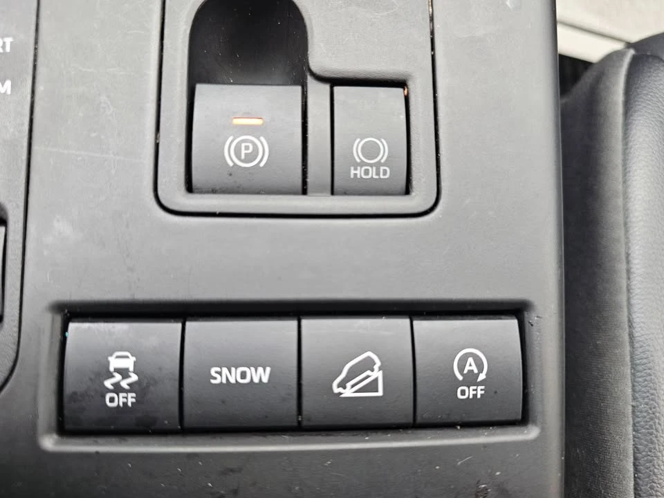 2022 Toyota Highlander - Image 14 of 20