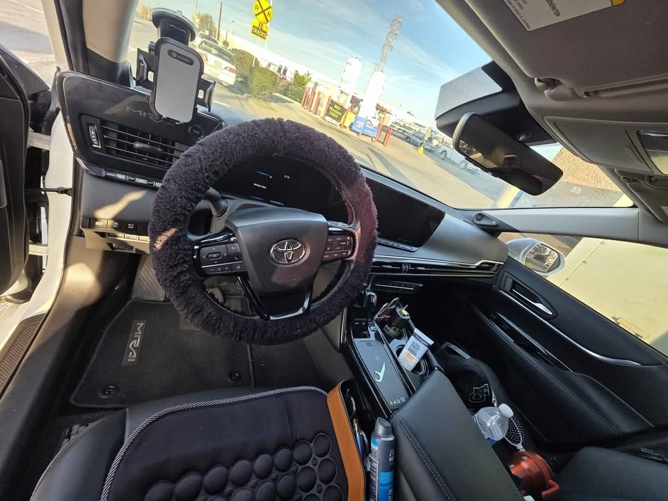 2022 Toyota Mirai - Image 6 of 9
