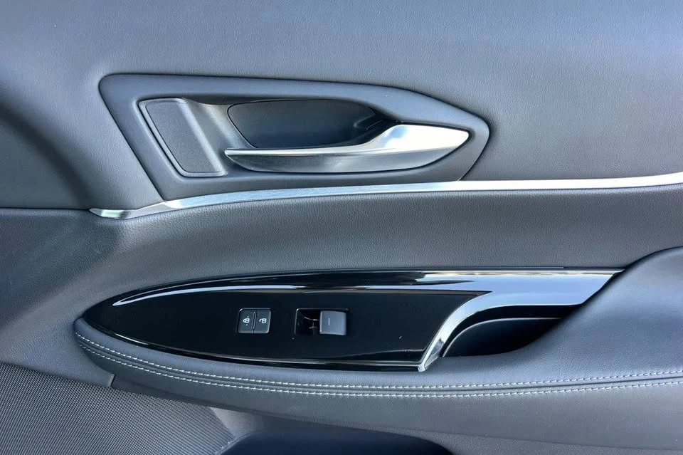 2022 Toyota Mirai - Image 12 of 15