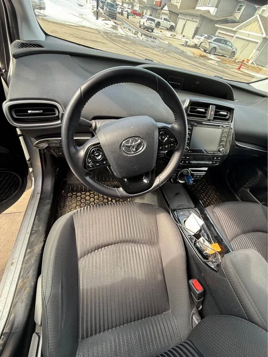 2022 Toyota Prius 5th Gen - Image 6 of 18