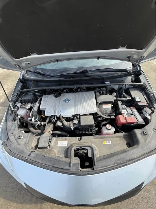 2022 Toyota Prius 5th Gen - Image 10 of 18
