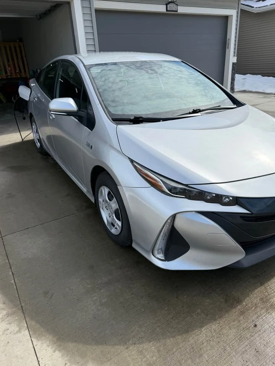 2022 Toyota Prius 5th Gen - Image 12 of 18
