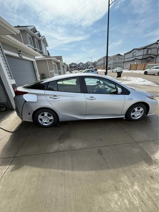 2022 Toyota Prius 5th Gen - Image 11 of 18