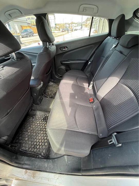 2022 Toyota Prius 5th Gen - Image 7 of 18