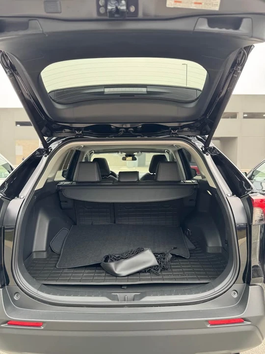 2022 Toyota RAV4 5th Gen - Image 4 of 15