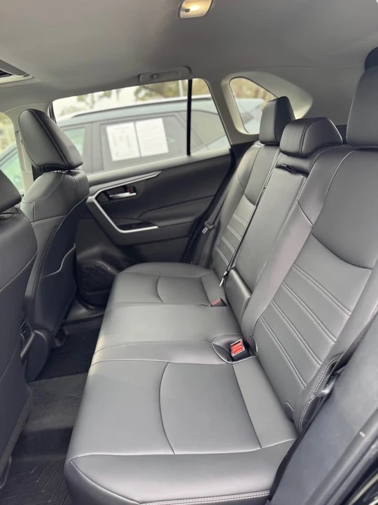 2022 Toyota RAV4 5th Gen - Image 8 of 15