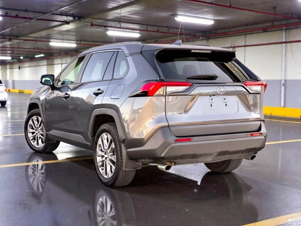 2022 Toyota RAV4 5th Gen - Image 4 of 5
