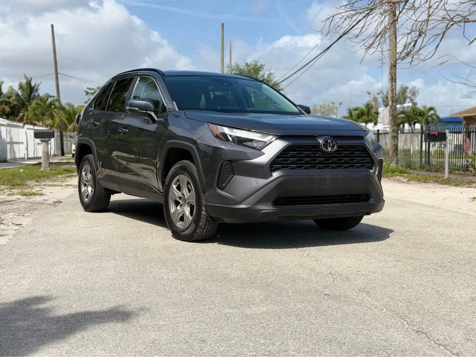 2022 Toyota RAV4 5th Gen - Image 3 of 17