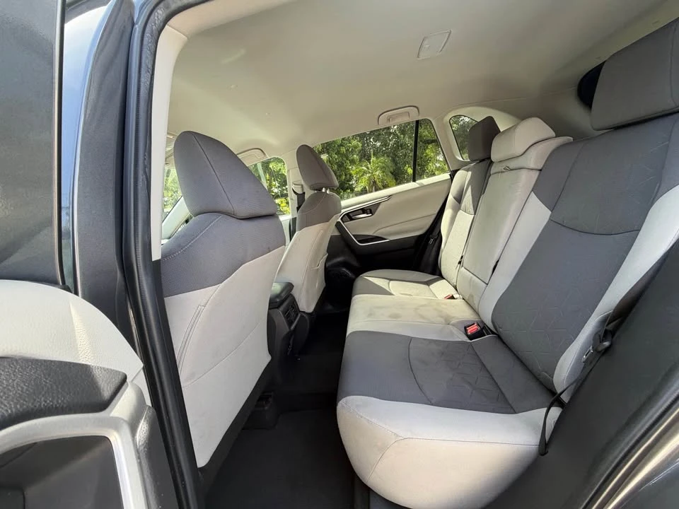 2022 Toyota RAV4 5th Gen - Image 14 of 17