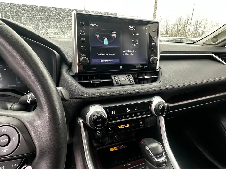 2022 Toyota RAV4 5th Gen - Image 8 of 12