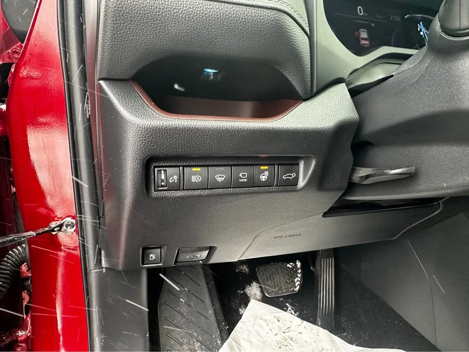2022 Toyota RAV4 5th Gen - Image 5 of 12
