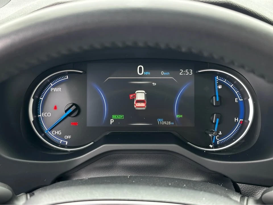 2022 Toyota RAV4 5th Gen - Image 7 of 12