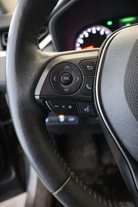 2022 Toyota RAV4 5th Gen - Image 7 of 18