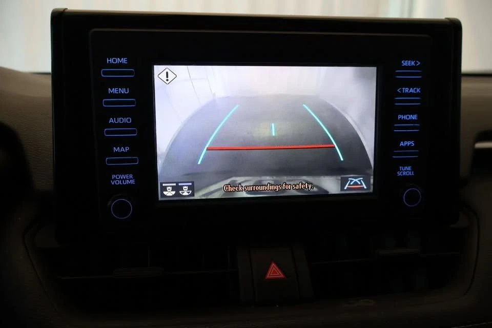 2022 Toyota RAV4 5th Gen - Image 11 of 18