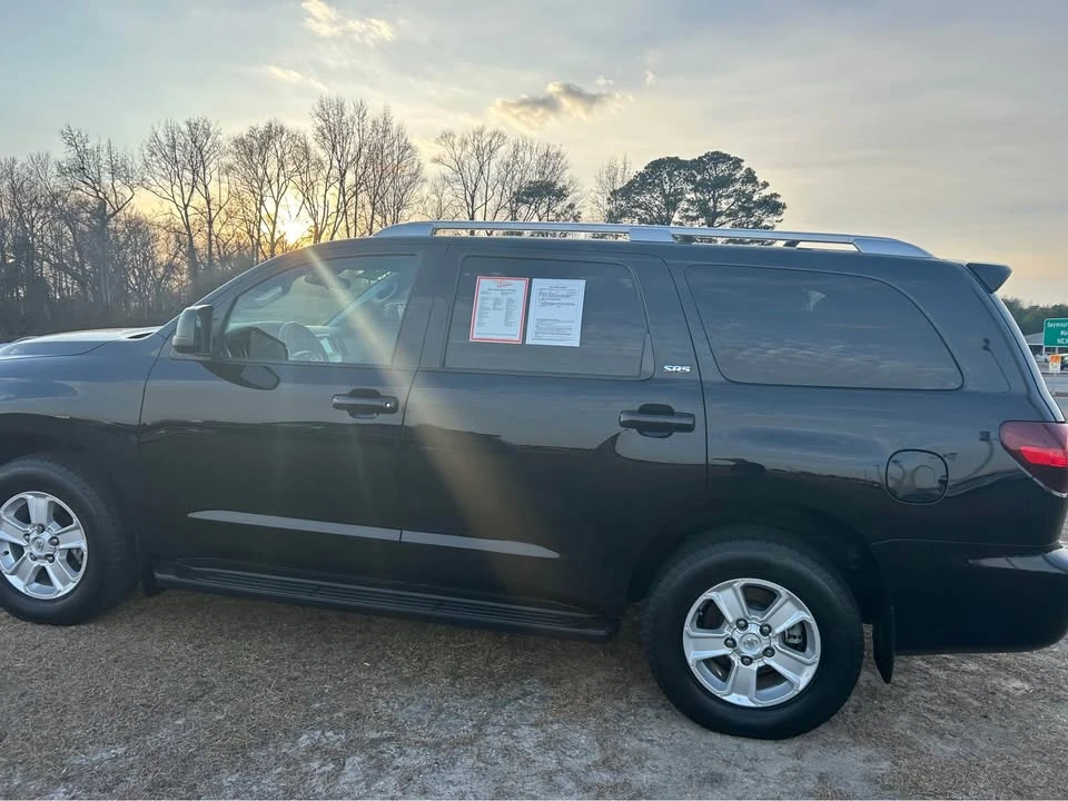 2022 Toyota Sequoia 3rd Gen - Image 3 of 11