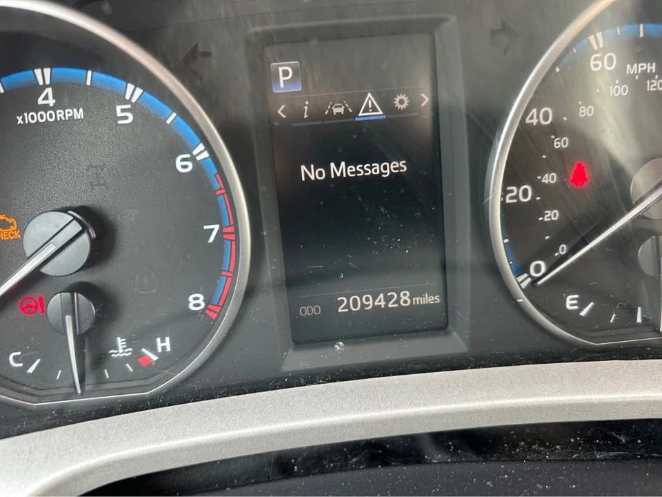 2022 Toyota Sequoia 3rd Gen - Image 4 of 11