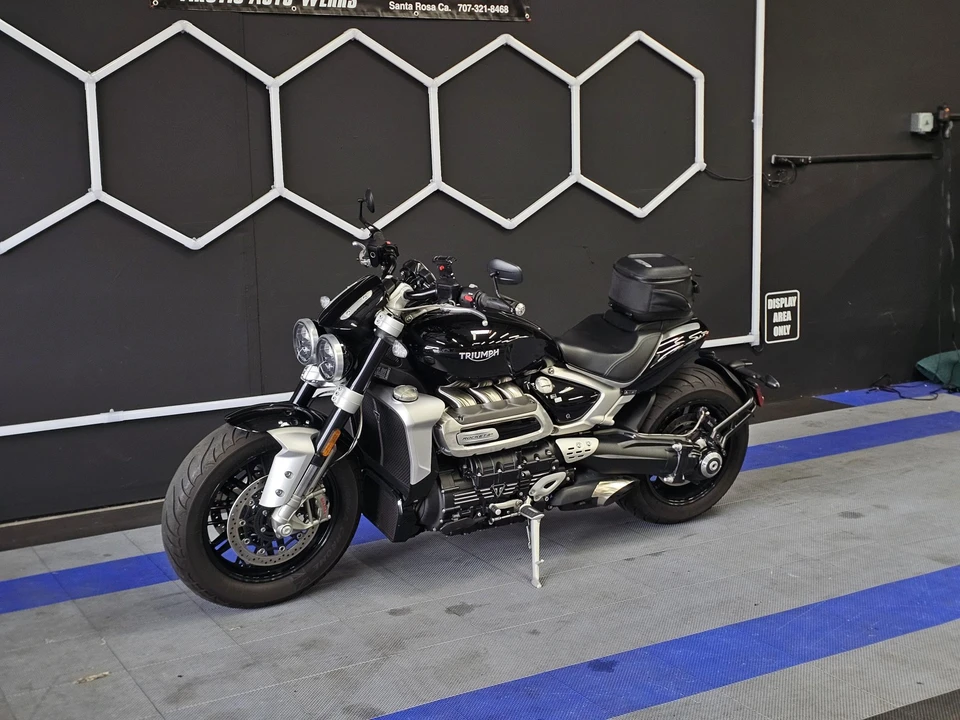 2022 Triumph - Image 2 of 31