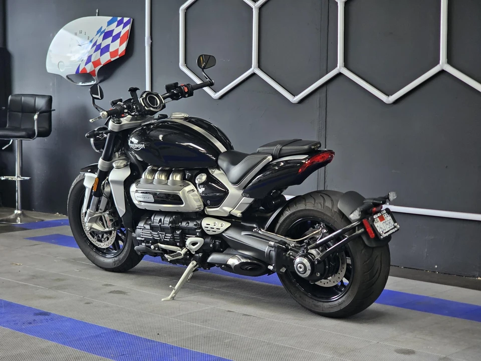 2022 Triumph - Image 17 of 31