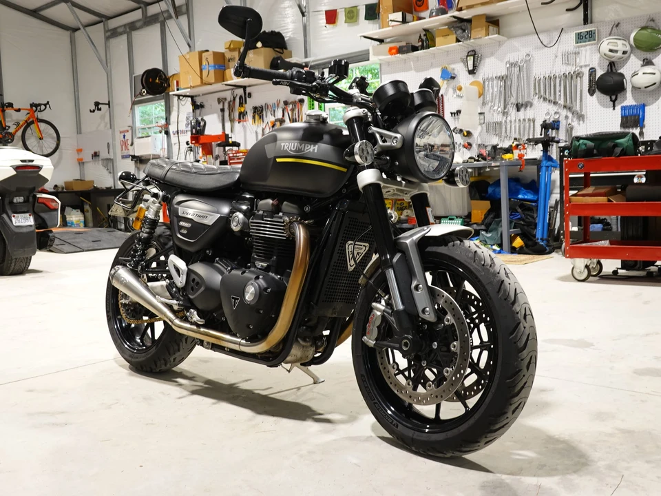 2022 Triumph Speed Twin 1200 - Image 9 of 31