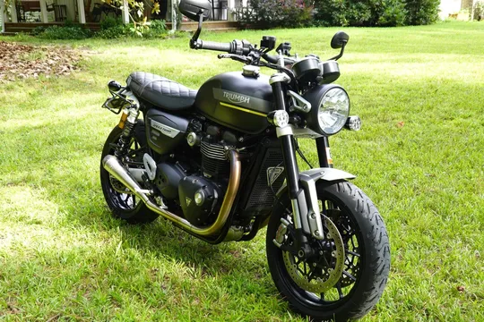 2022 Triumph Speed Twin 1200