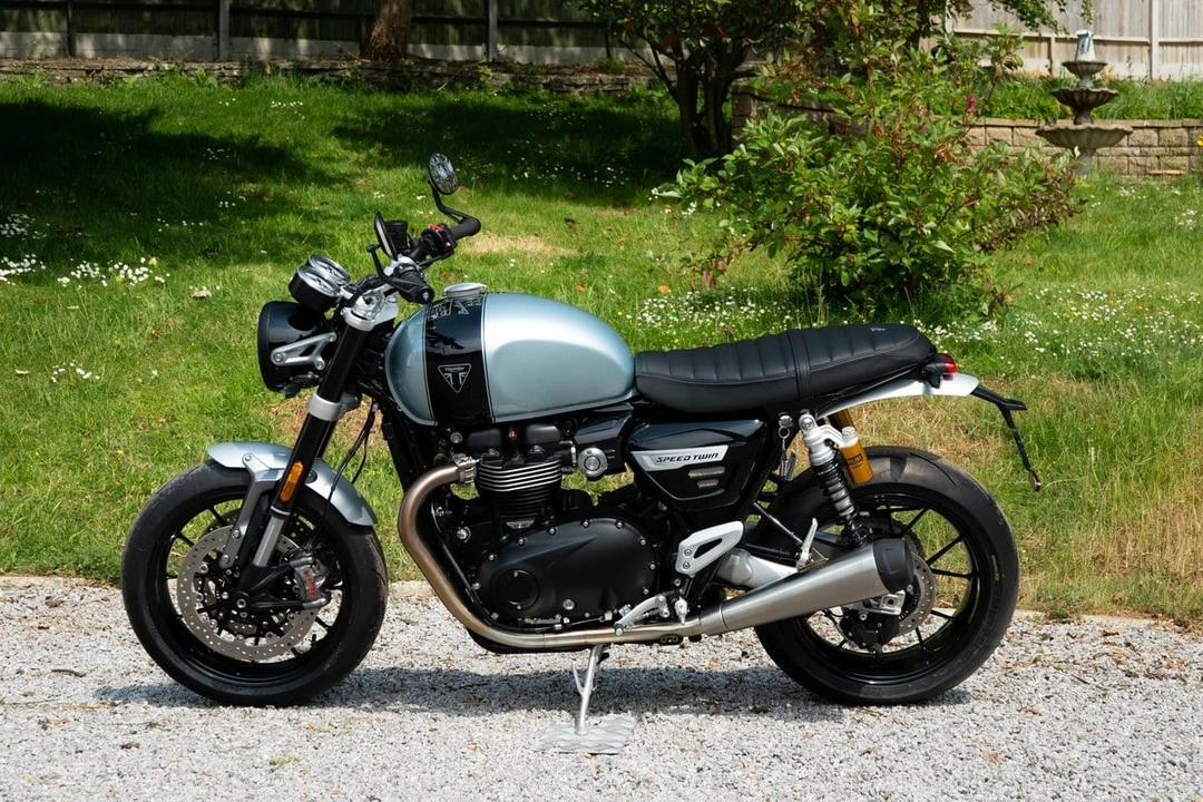 2022 Triumph Speed Twin 1200 - Image 2 of 30