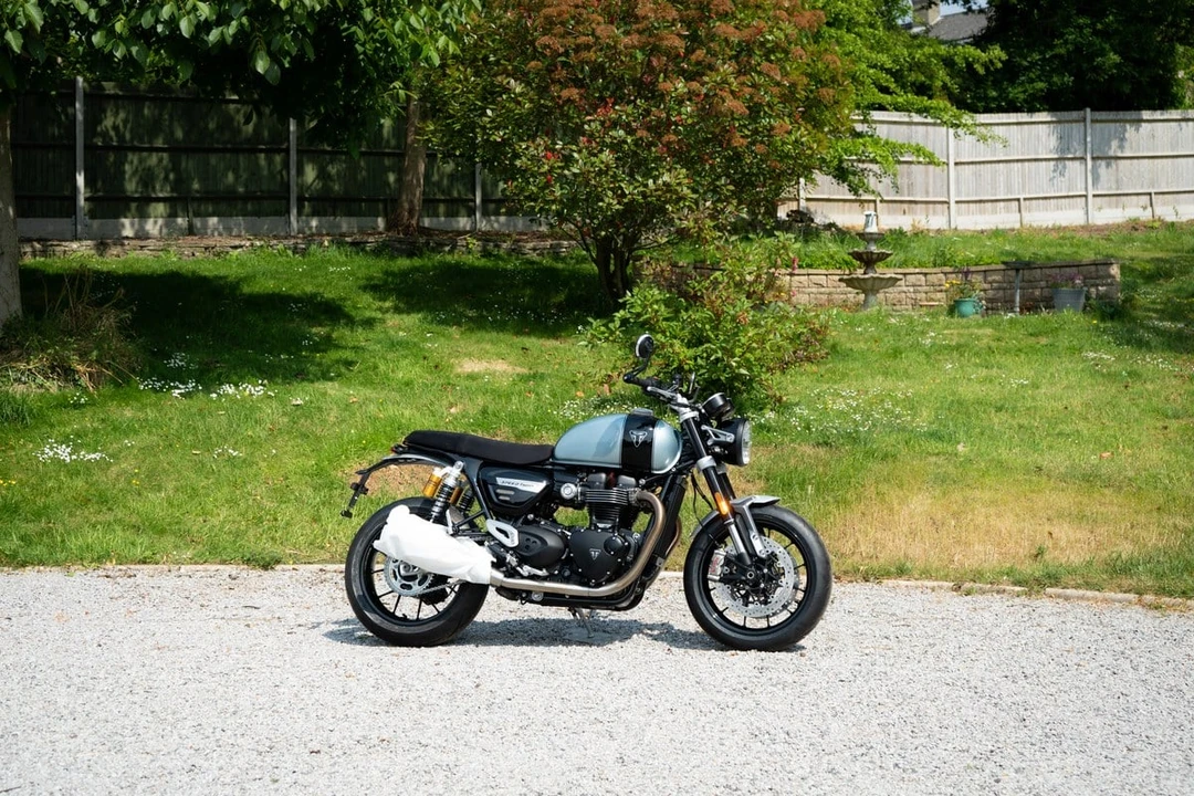 2022 Triumph Speed Twin 1200 - Image 10 of 30