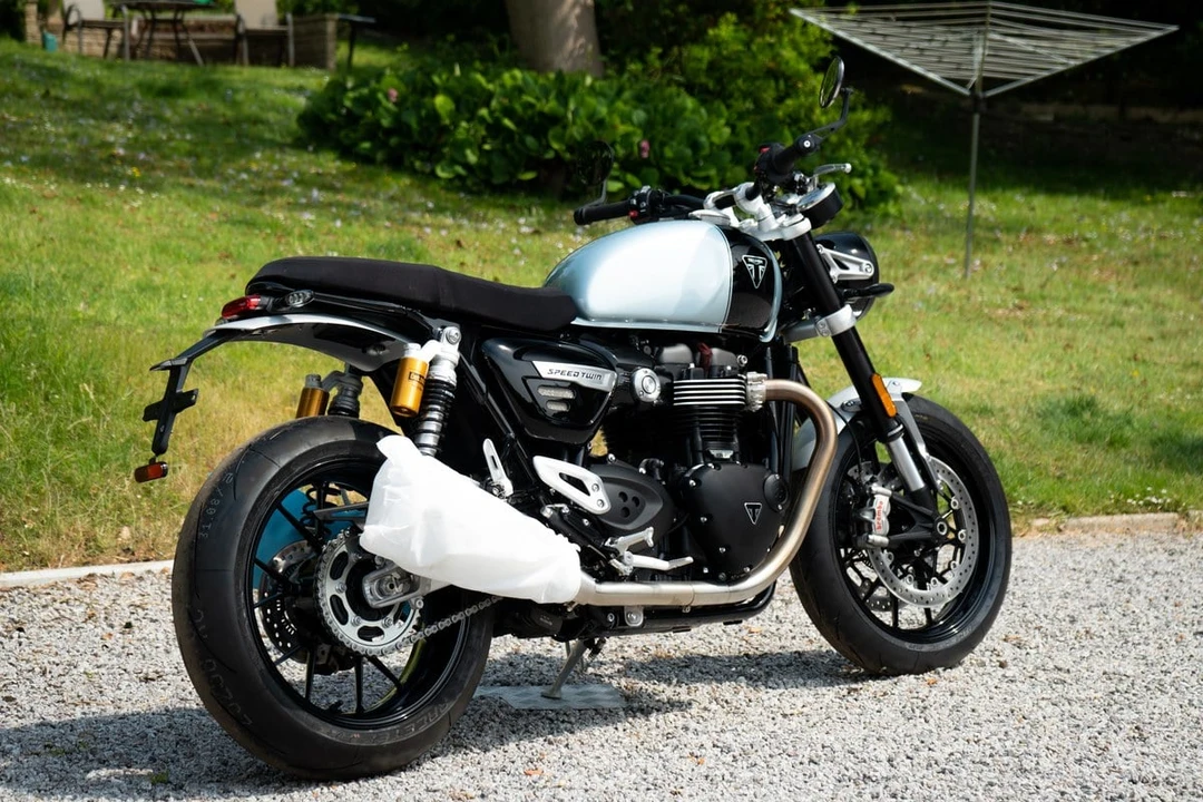 2022 Triumph Speed Twin 1200 - Image 3 of 30