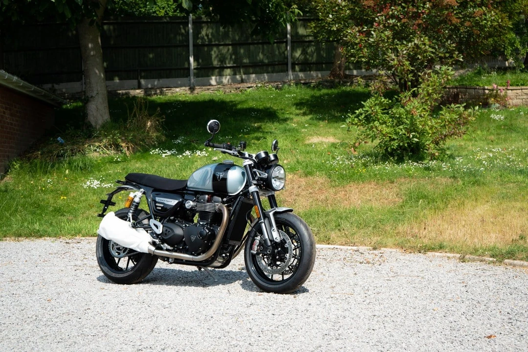 2022 Triumph Speed Twin 1200 - Image 11 of 30
