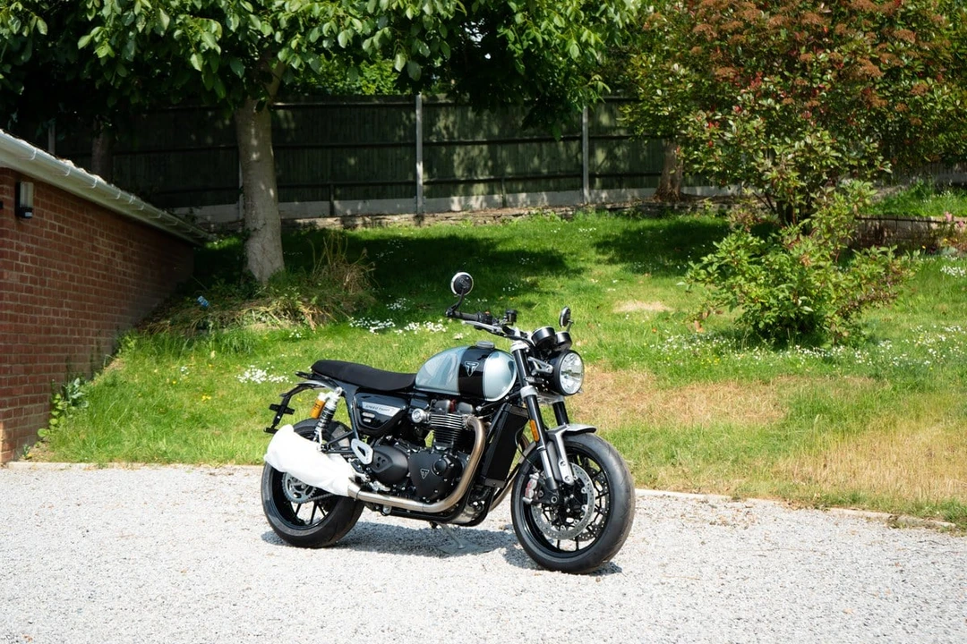 2022 Triumph Speed Twin 1200 - Image 17 of 30
