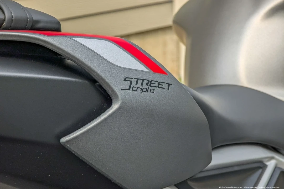 2022 Triumph - Image 18 of 21