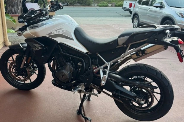 2022 Triumph Tiger (Triumph Motorcycles) - Image 3 of 6