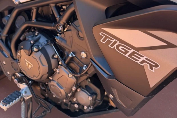 2022 Triumph Tiger (Triumph Motorcycles) - Image 5 of 6
