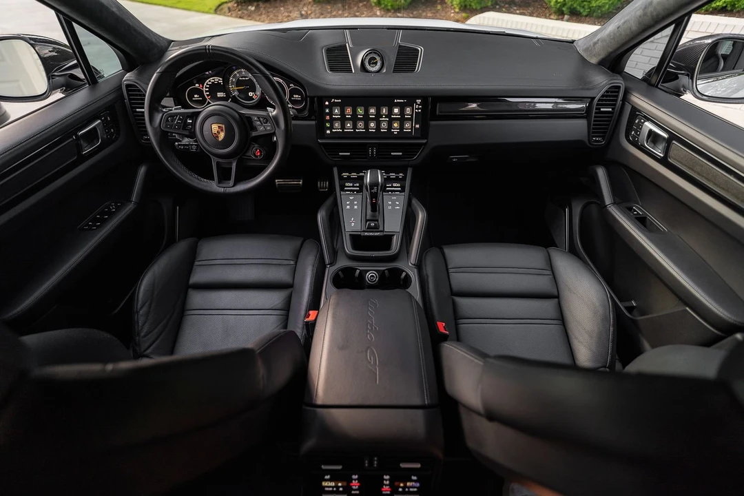 2022 Porsche 9Y0/9Y3 Cayenne Turbo GT - Image 9 of 11