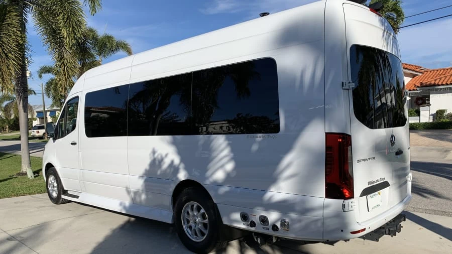2022 Mercedes-Benz VS30 Sprinter - Image 2 of 19