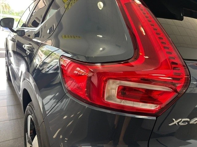 2022 Volvo XC40 - Image 11 of 12