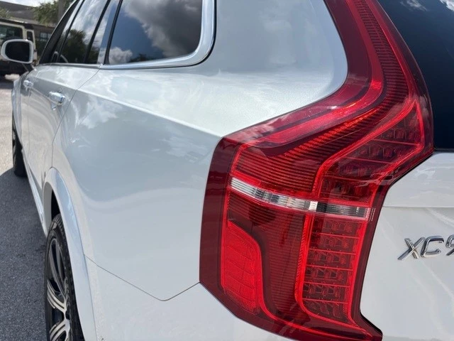 2022 Volvo XC90 2nd Gen - Image 14 of 21