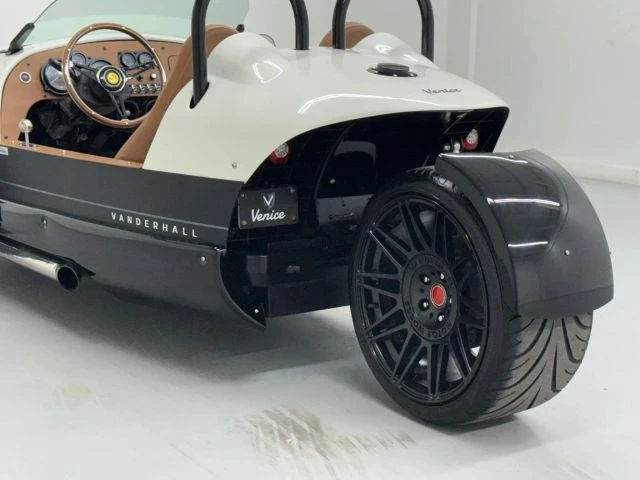 2022 Vanderhall - Image 11 of 21